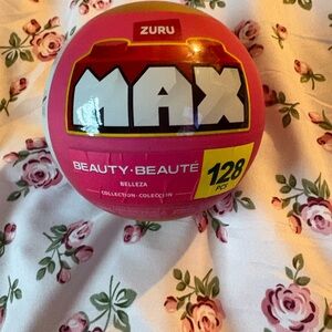 2/25$🍓⭐️ Zuru Max Beauty Ball